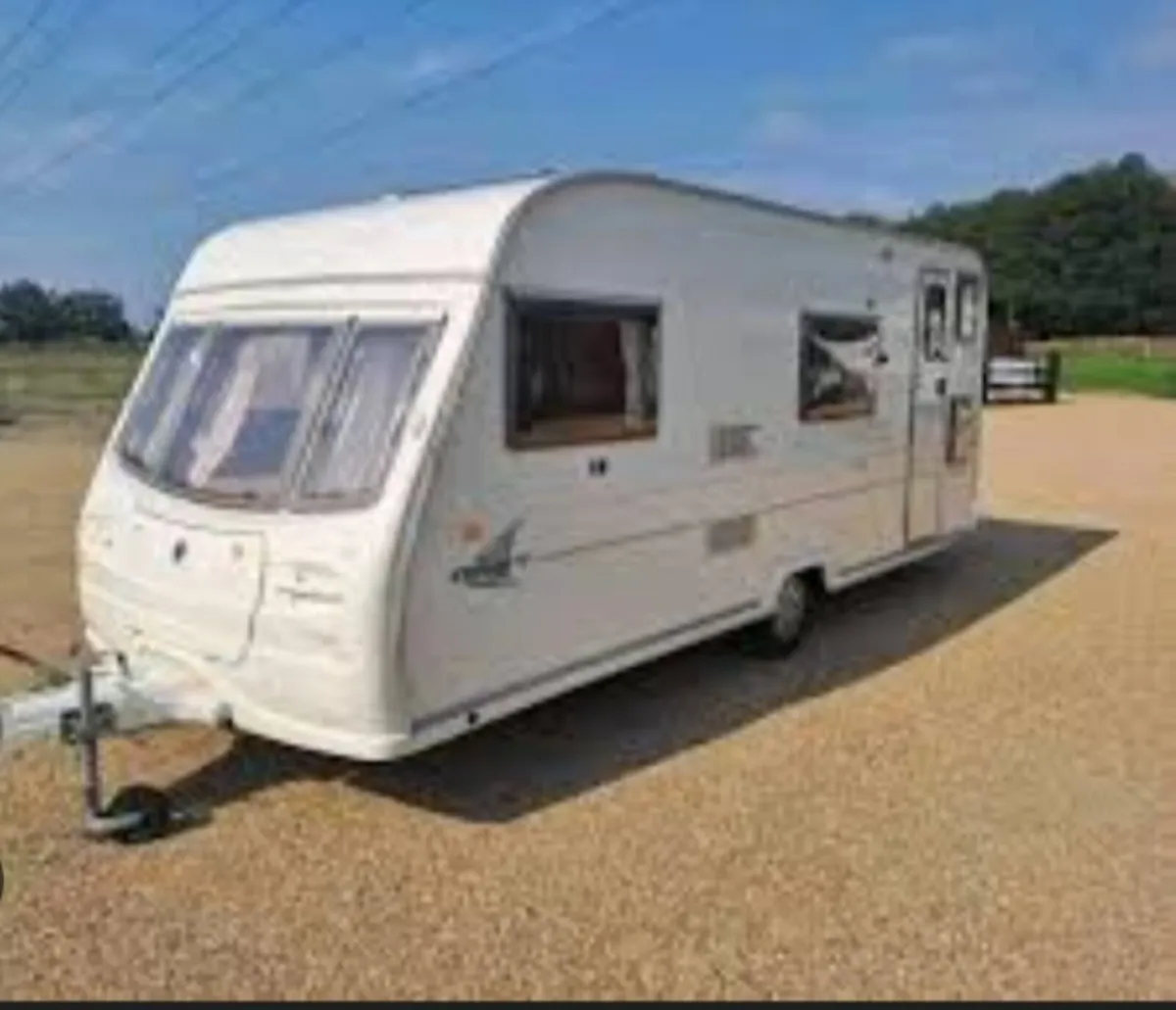I buy caravans with damp issues or good condition - Image 3