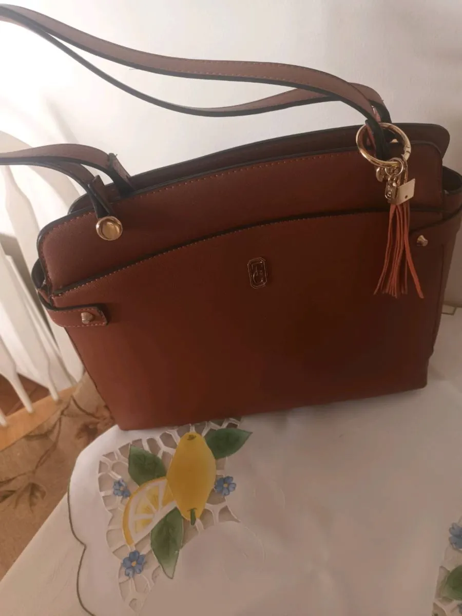 Bag 🎒