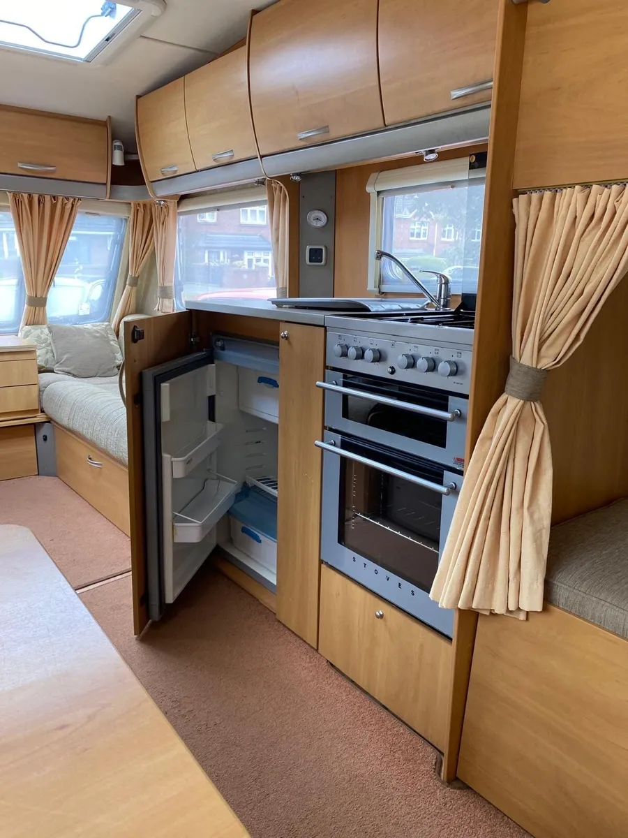 Caravan - Image 4