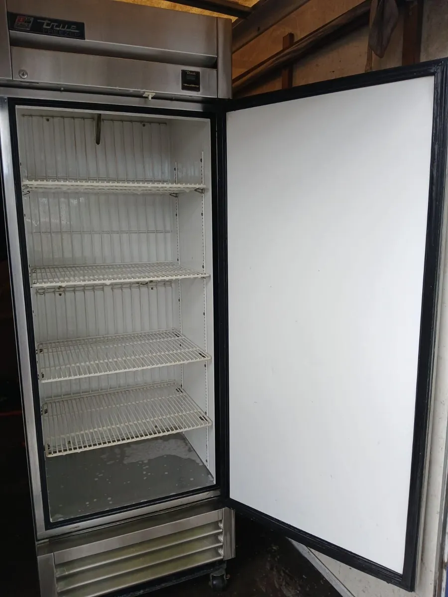 COMMERCIAL FREEZER FOR SALE - Image 3