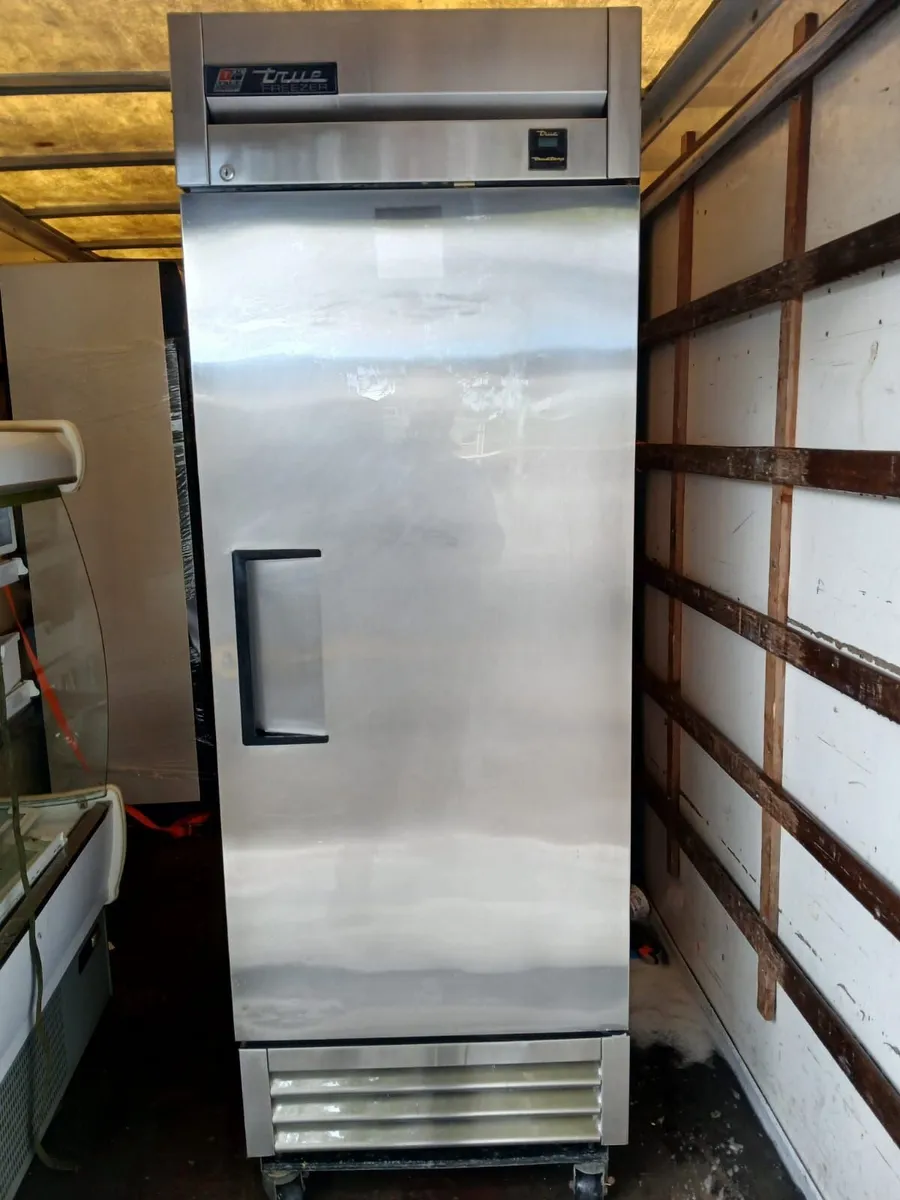 COMMERCIAL FREEZER FOR SALE - Image 4