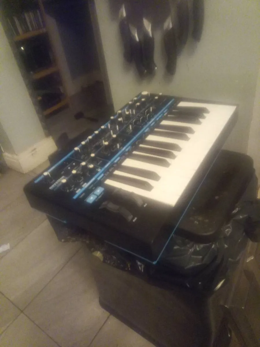 Novation base station - Image 3