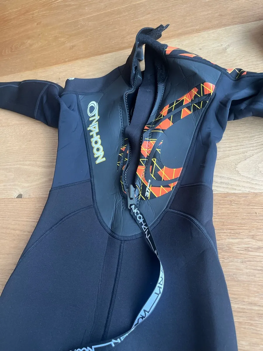 Wet suit - Image 2
