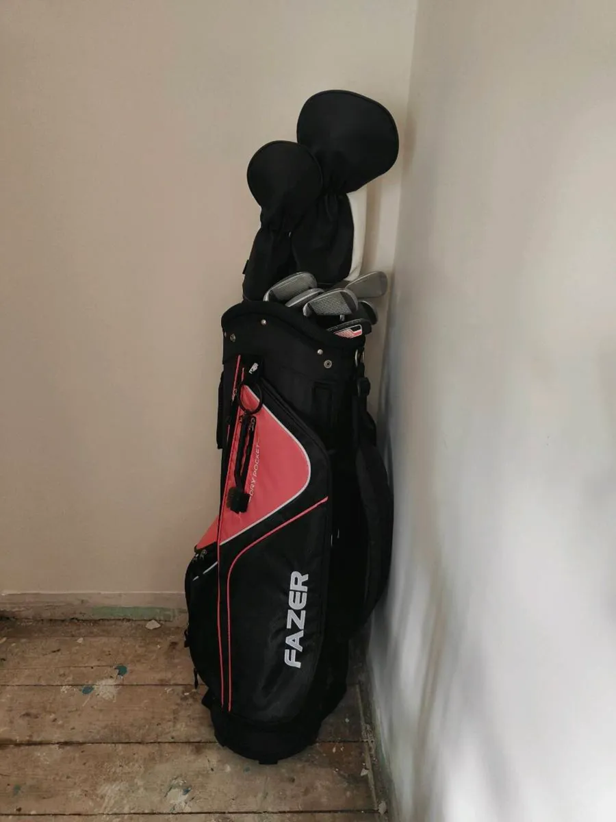 Women's Golf Clubs - Image 1