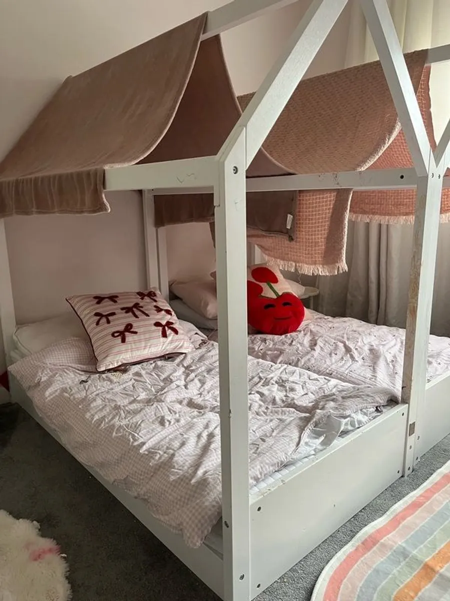 toddler hut beds for sale (x2) - Image 4