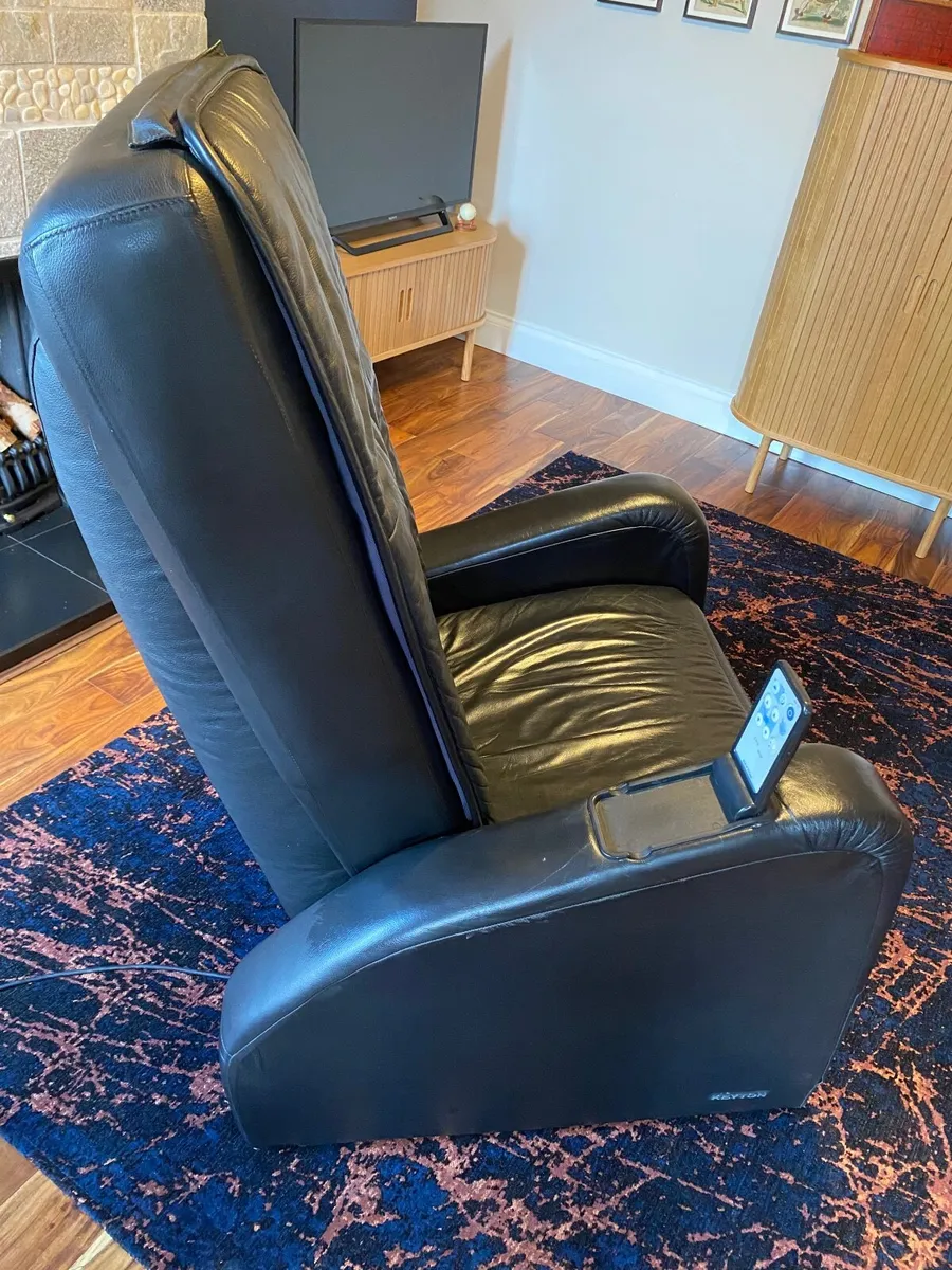 Keyton EW-22 Massage Chair - Image 3