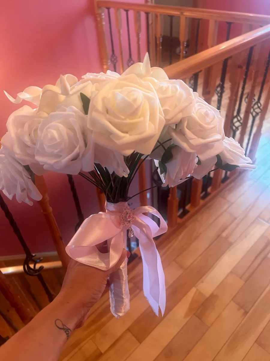 Wedding bouquet and bag of flowers - Image 2