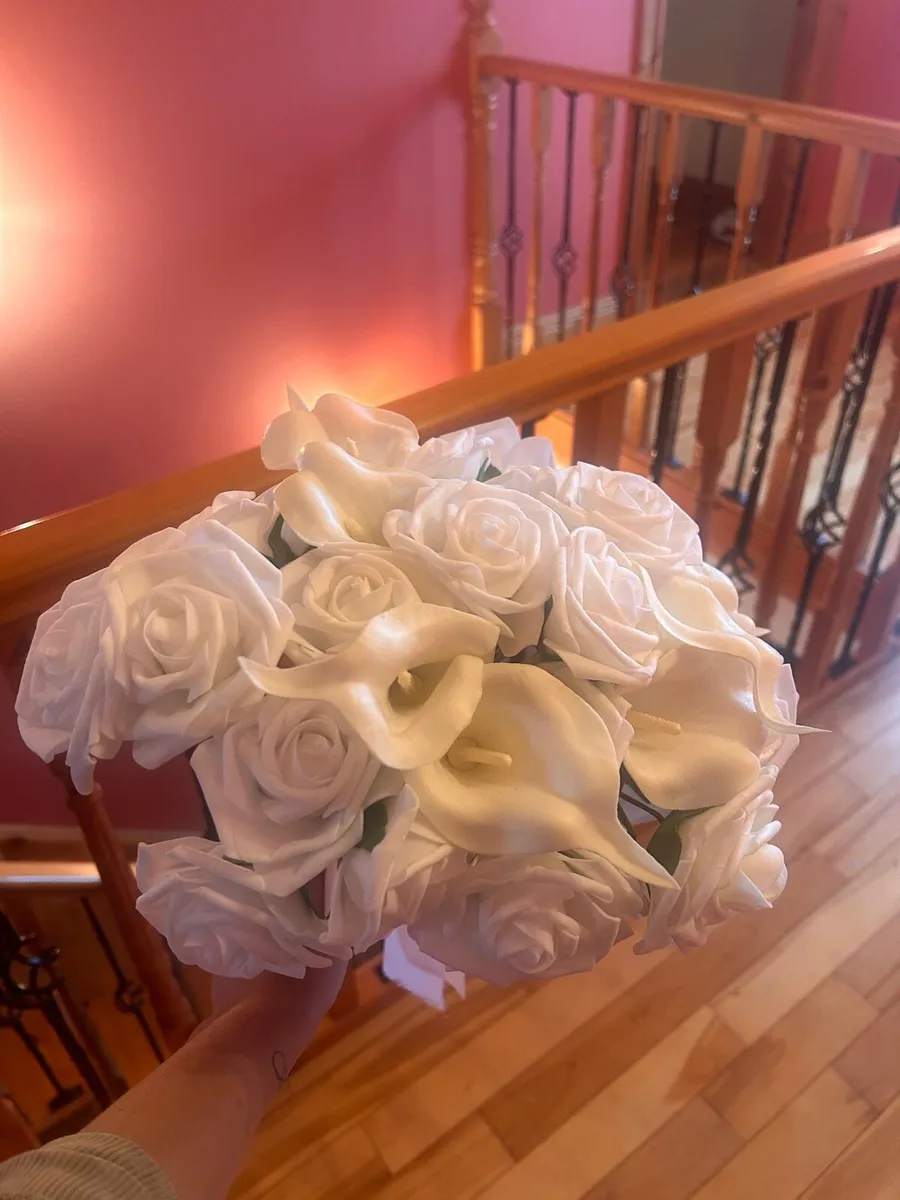 Wedding bouquet and bag of flowers - Image 3