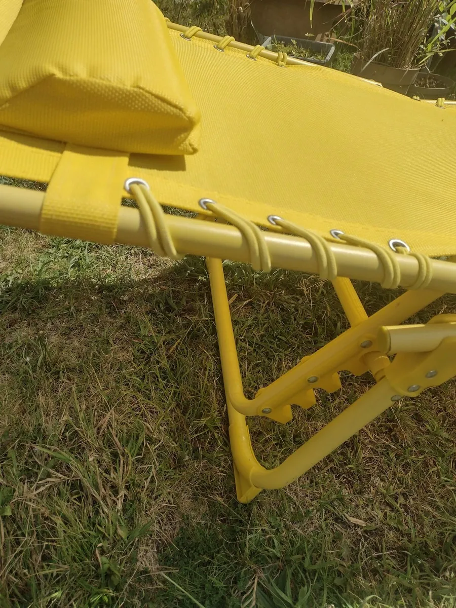 Full length heavy duty foldup sunlounger - Image 2