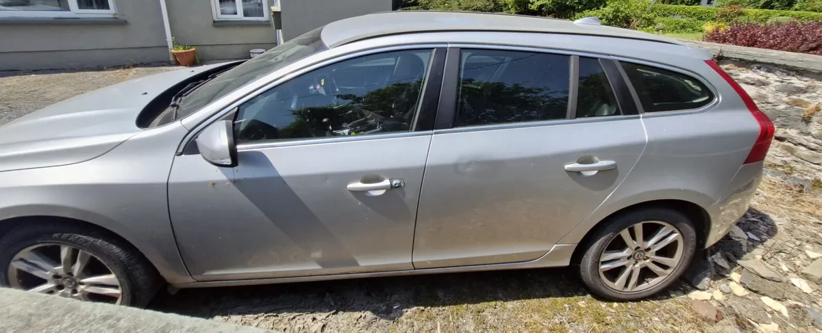 Volvo V60 2013 1.6 tdi - Image 4