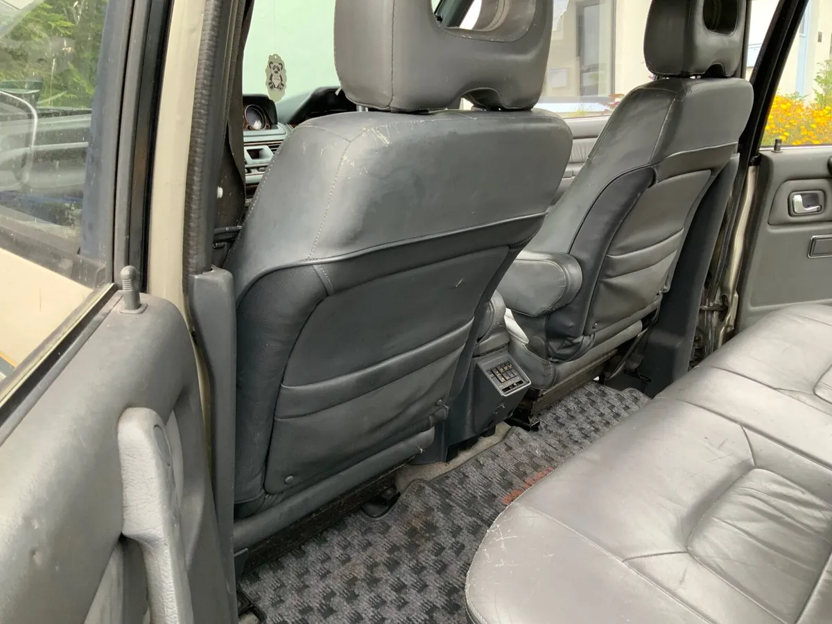 Mitsubishi Pajero 1992 - Image 4