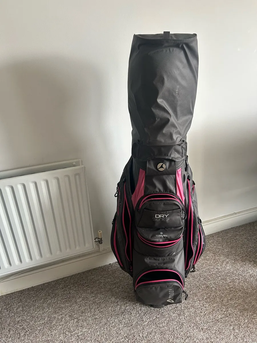 Motocaddy Golf Bag Waterproof - Image 2