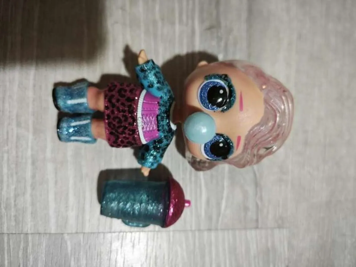 Assorted LOL Dolls - Image 1