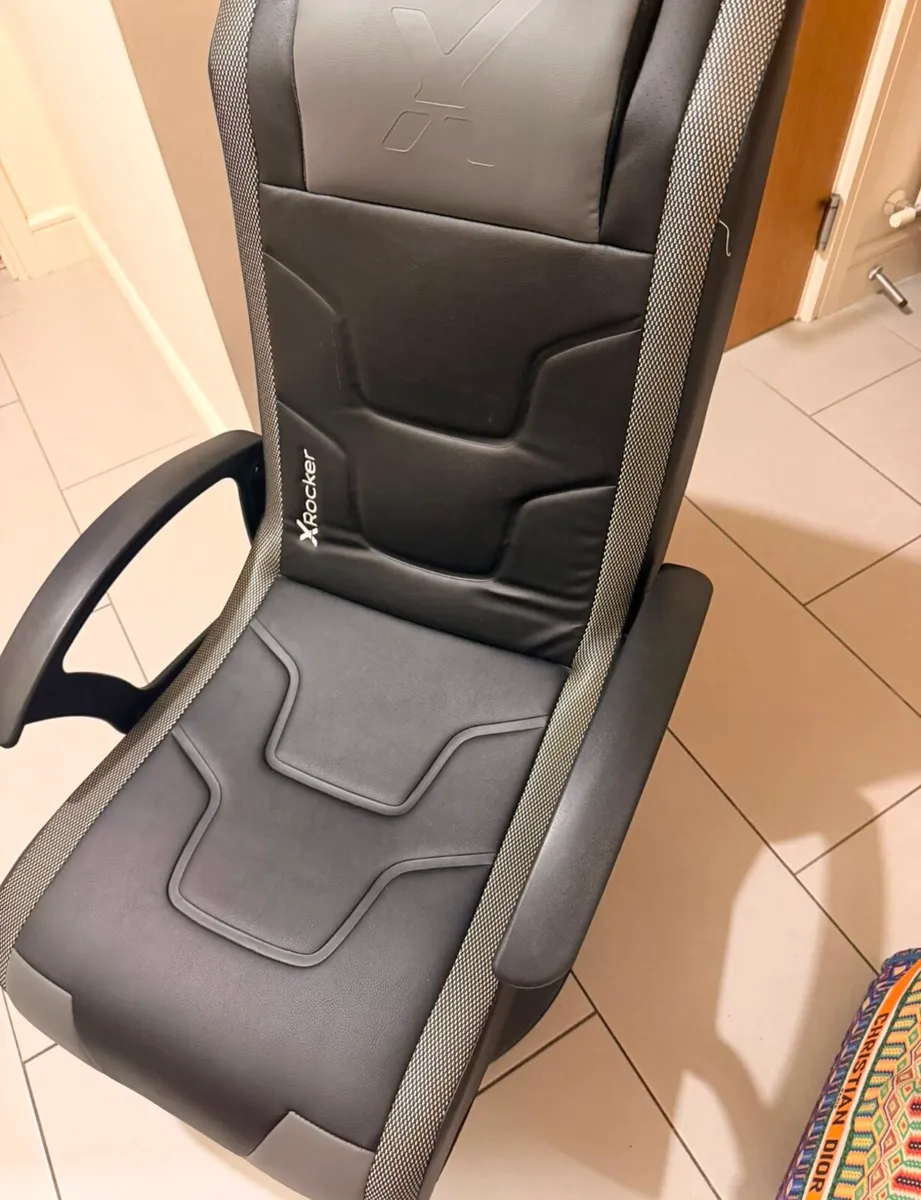 Gaming Chair - Image 2
