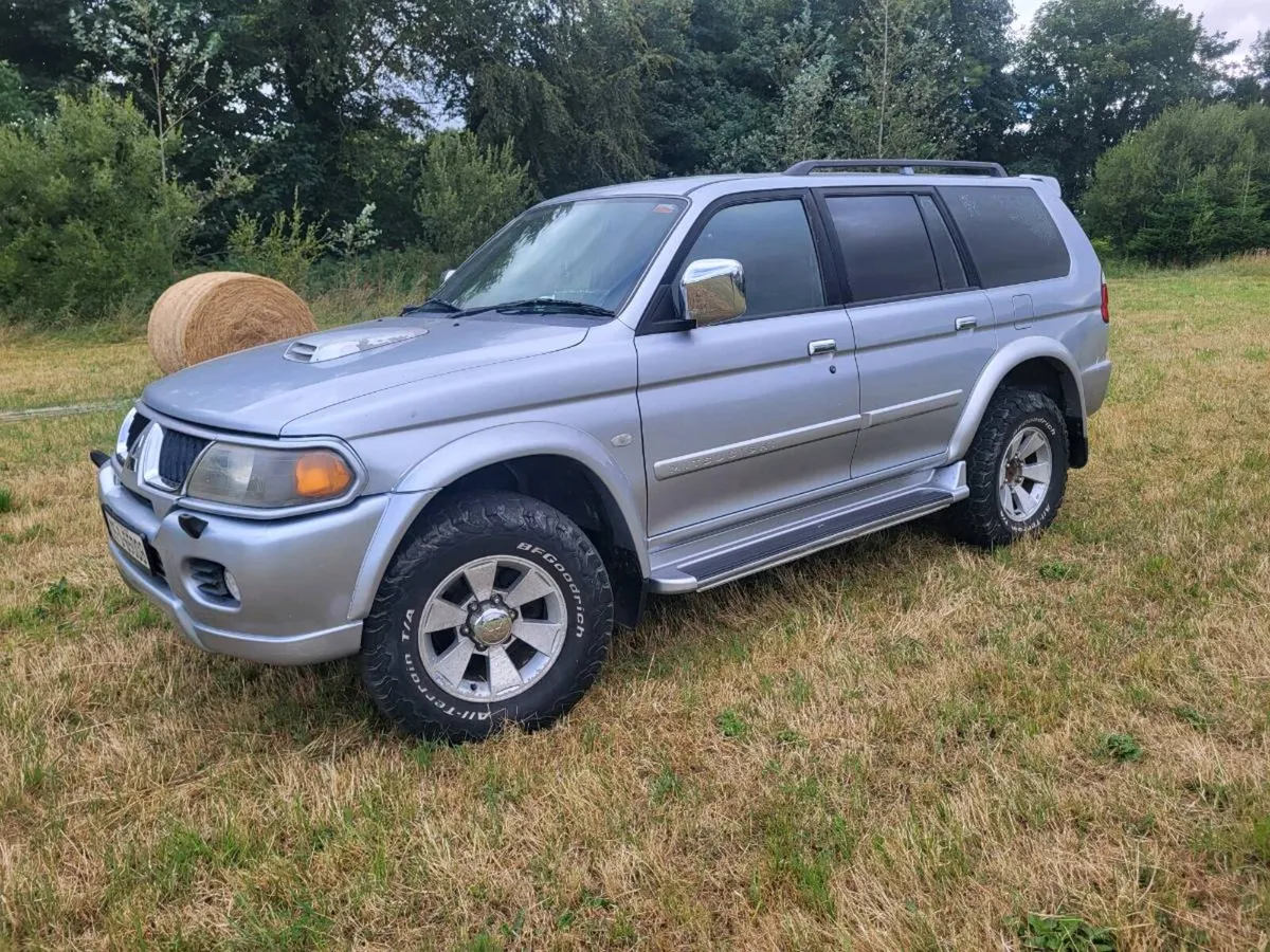 2005 mitsubishi pajero sport - Image 2