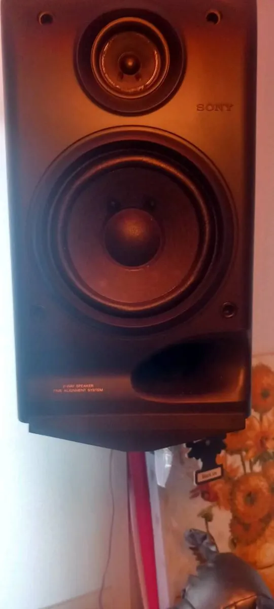 SONY  MHC-70I - Image 2