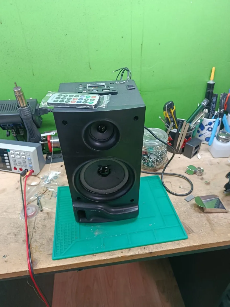 Speaker. - Image 2