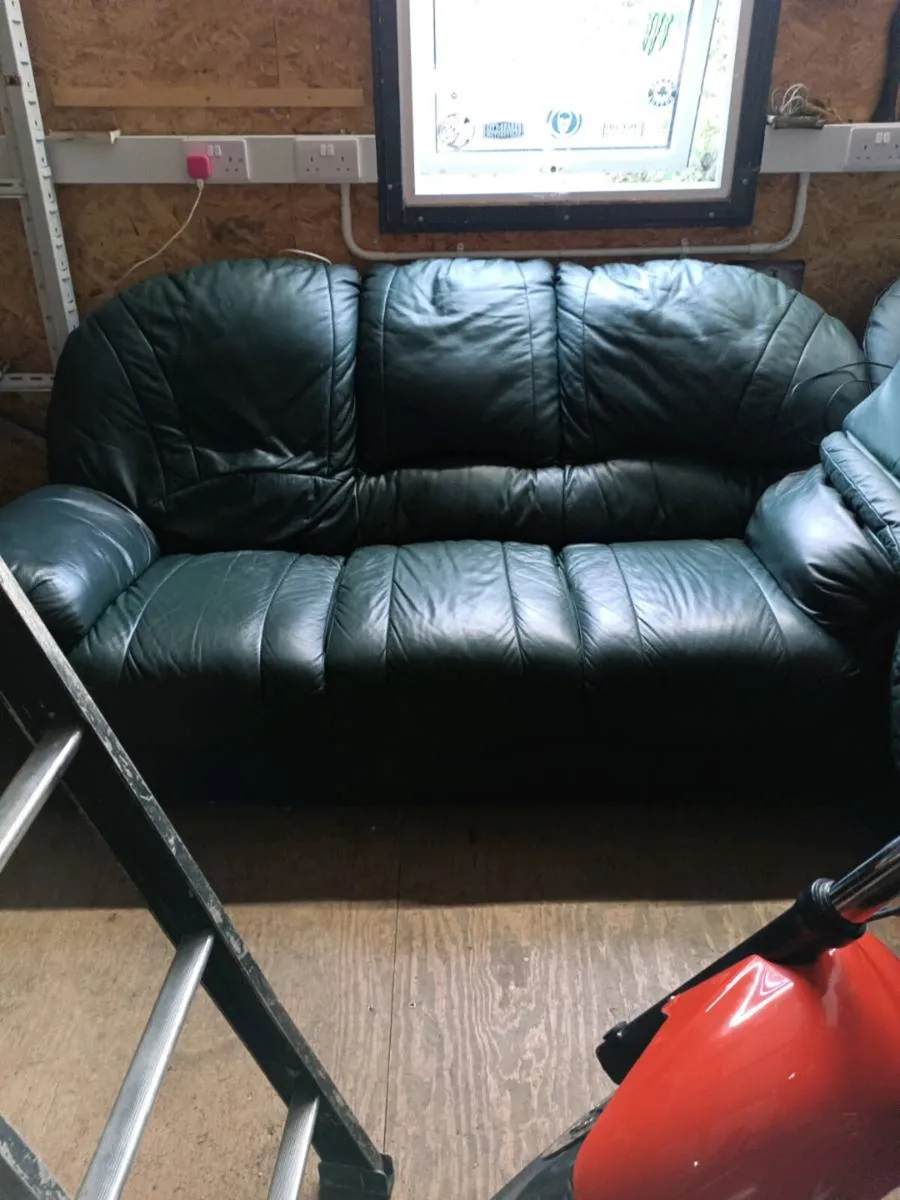 Sofa and two sofa chairs - Image 1