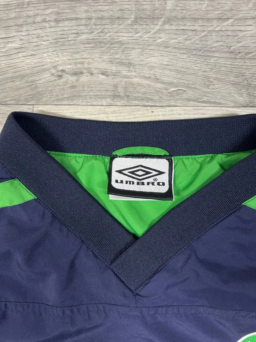 Vintage 2002 Umbro Ireland Training Sweatshirt M - Image 4
