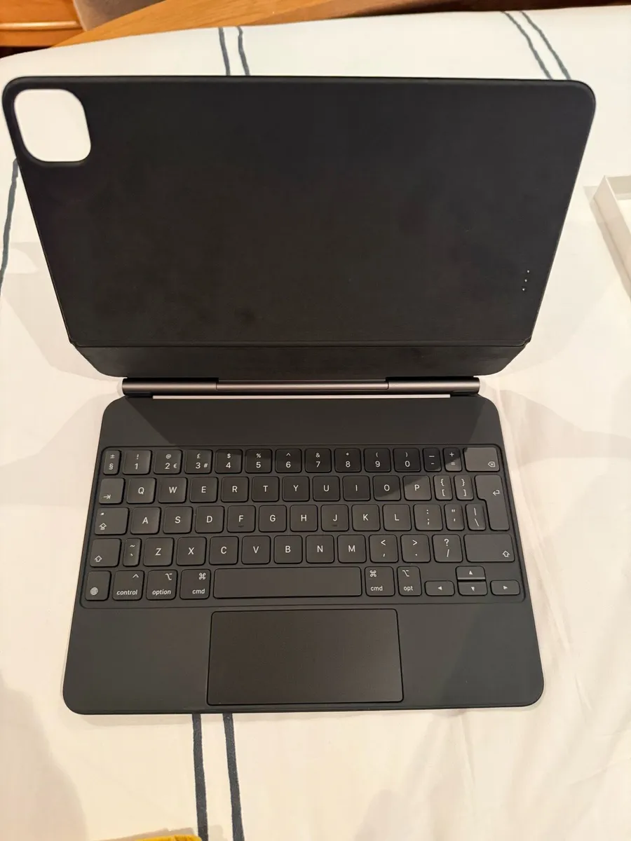 iPad Magic Keyboard - Image 2