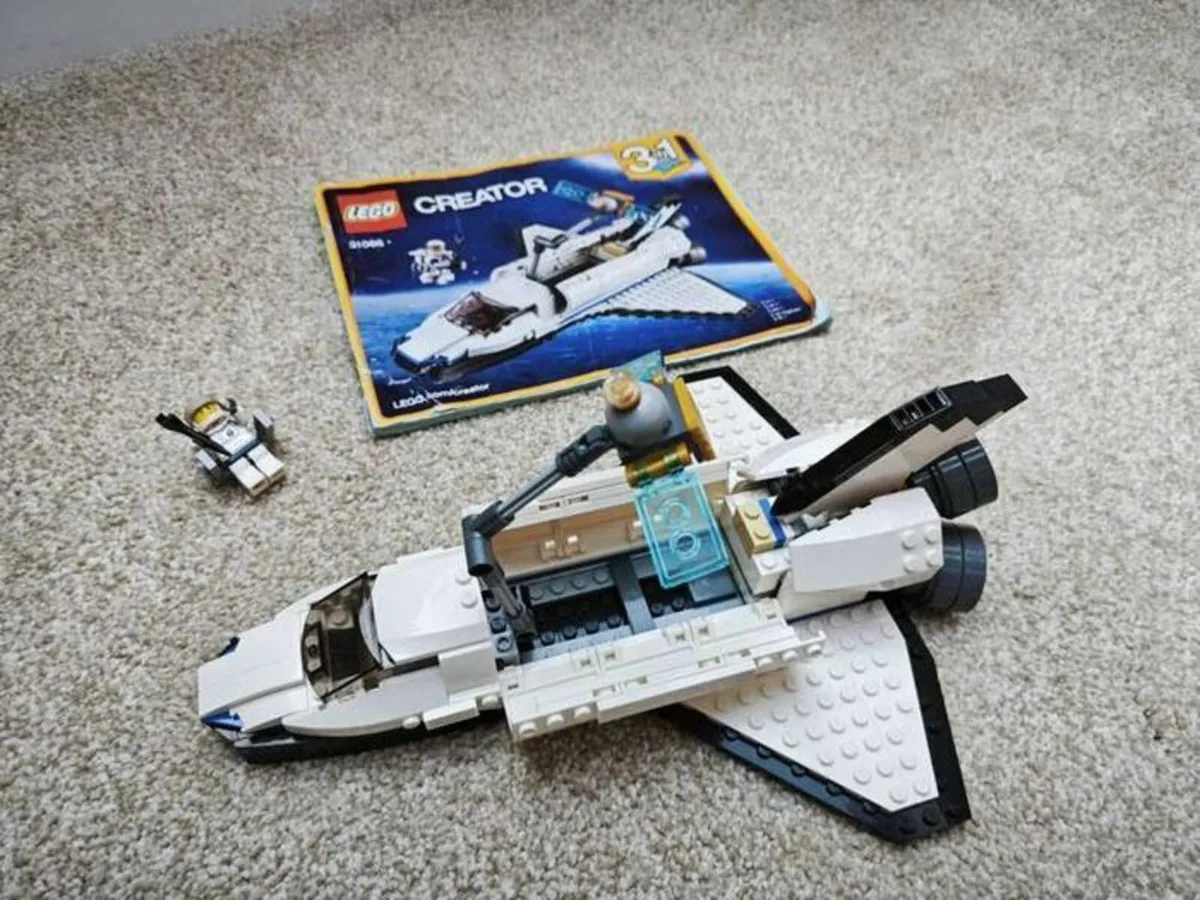 LEGO 31066 Space Shuttle Explorer - Image 1