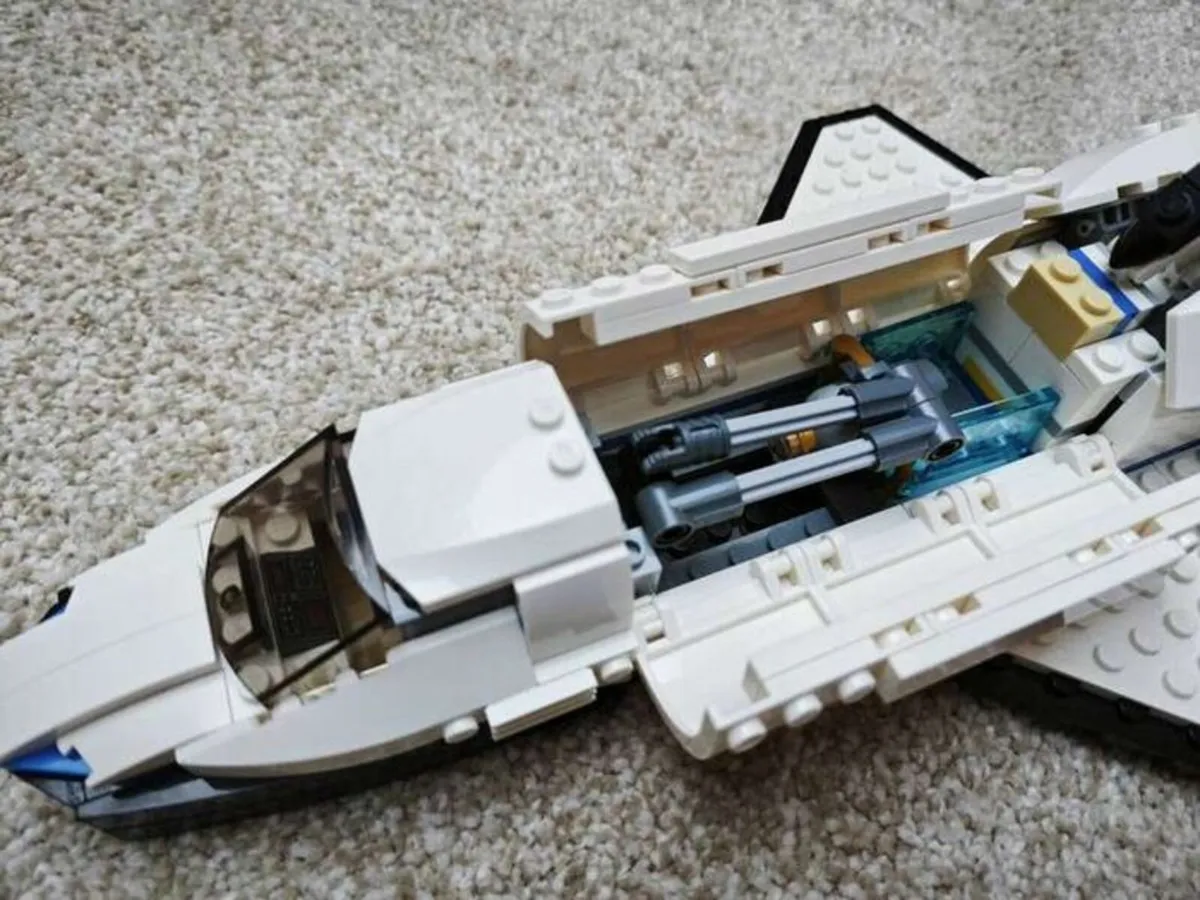 LEGO 31066 Space Shuttle Explorer - Image 2