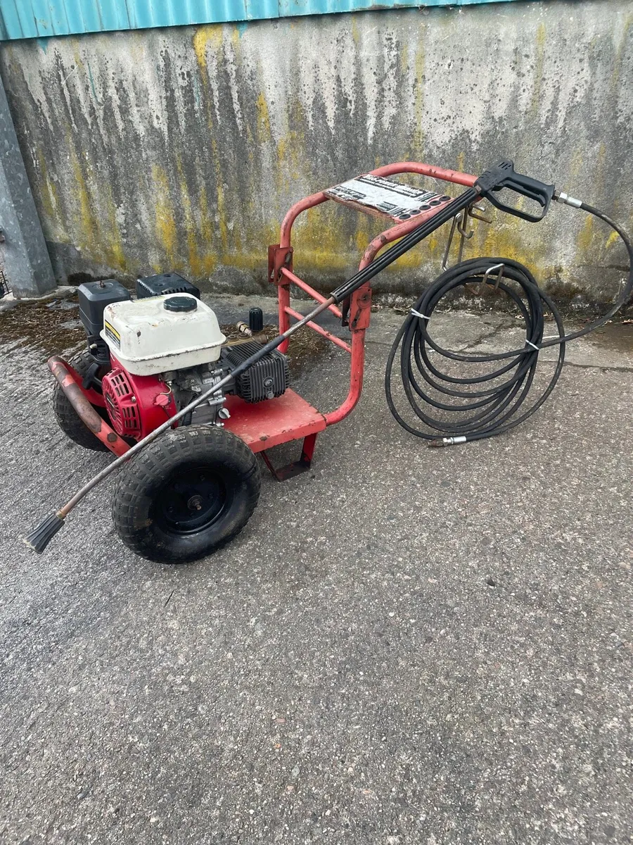 Honda petrol power washer - Image 1