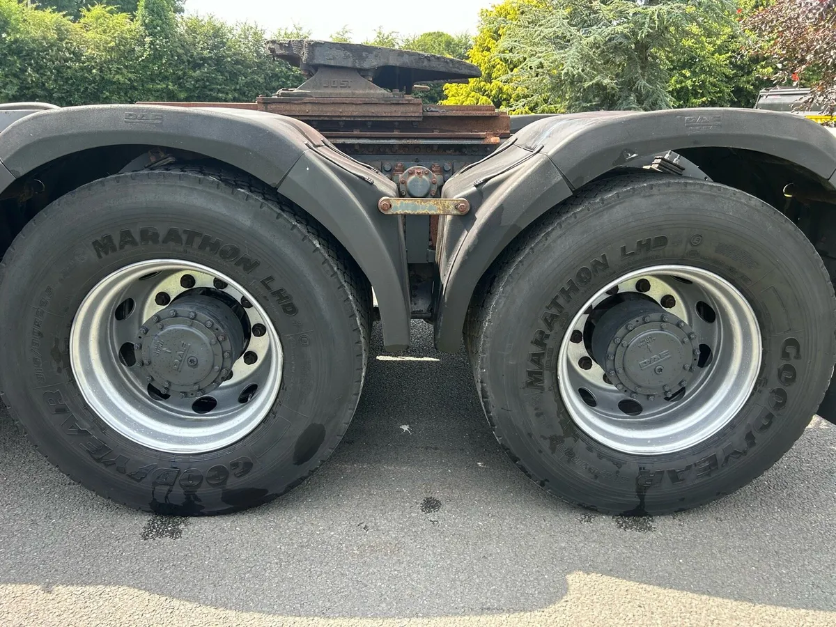 2005 Daf Xf95 530 6x4 Manual On springs Hub reduct - Image 3