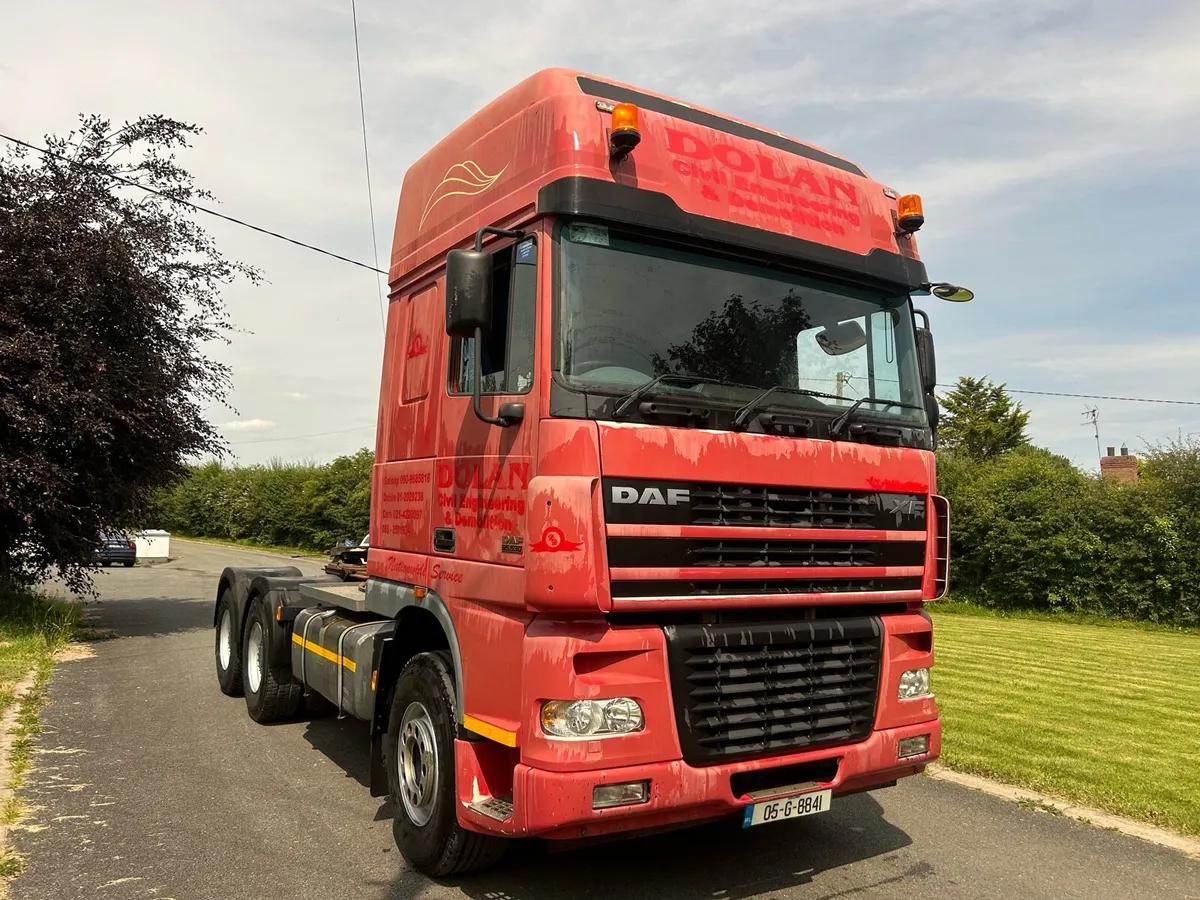 2005 Daf Xf95 530 6x4 Manual On springs Hub reduct - Image 4
