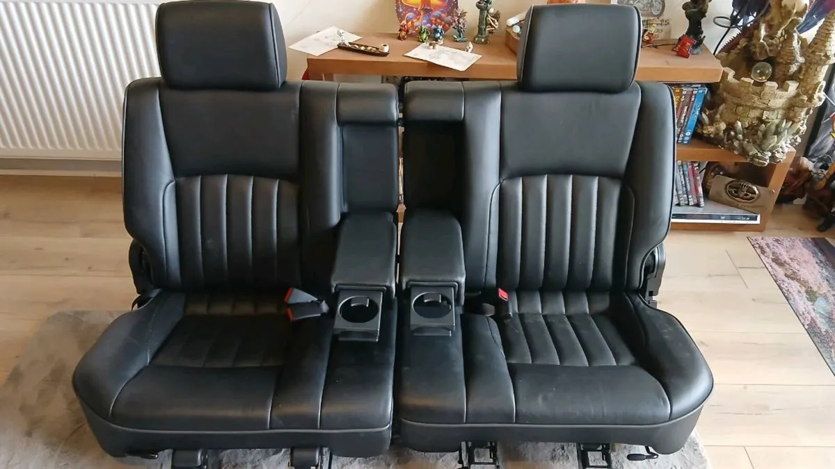 05 nissan patrol seats - Image 1