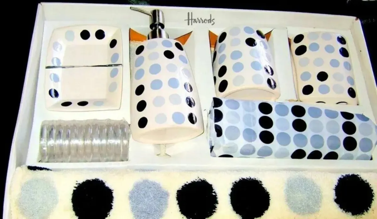 BNIB Bathroom Set - Image 3