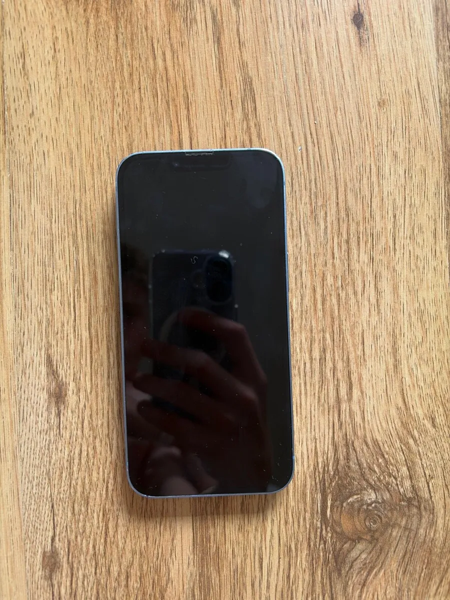 iPhone 14 - Image 3