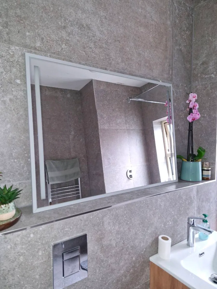 Bathroom mirror - Image 2