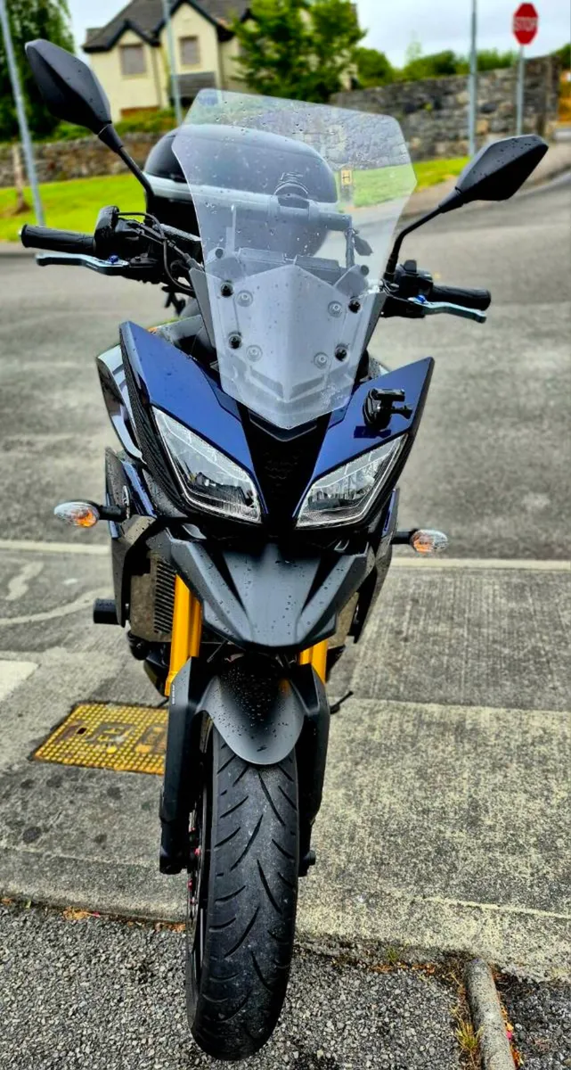 Tracer 900 - Image 1