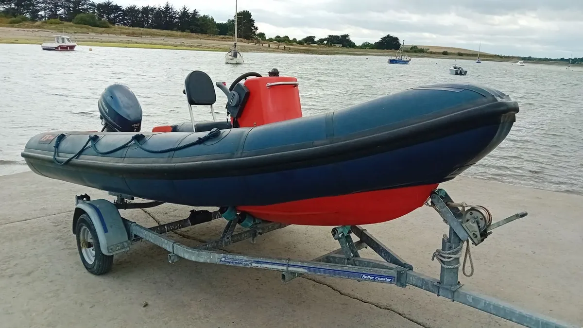 XS 540 RIB with 40HP Yamaha engine and trailer - Image 1