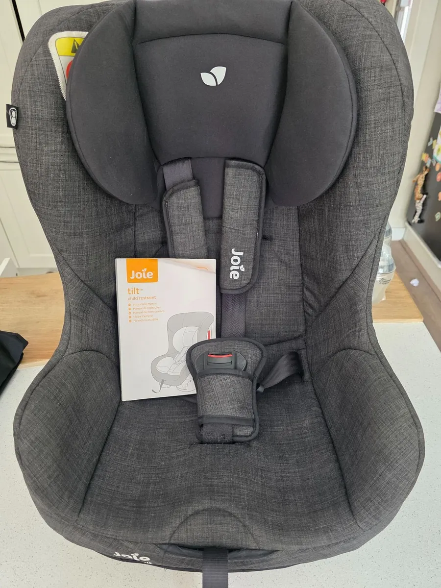 Joie Tilt Car Seat - Like New - Image 1