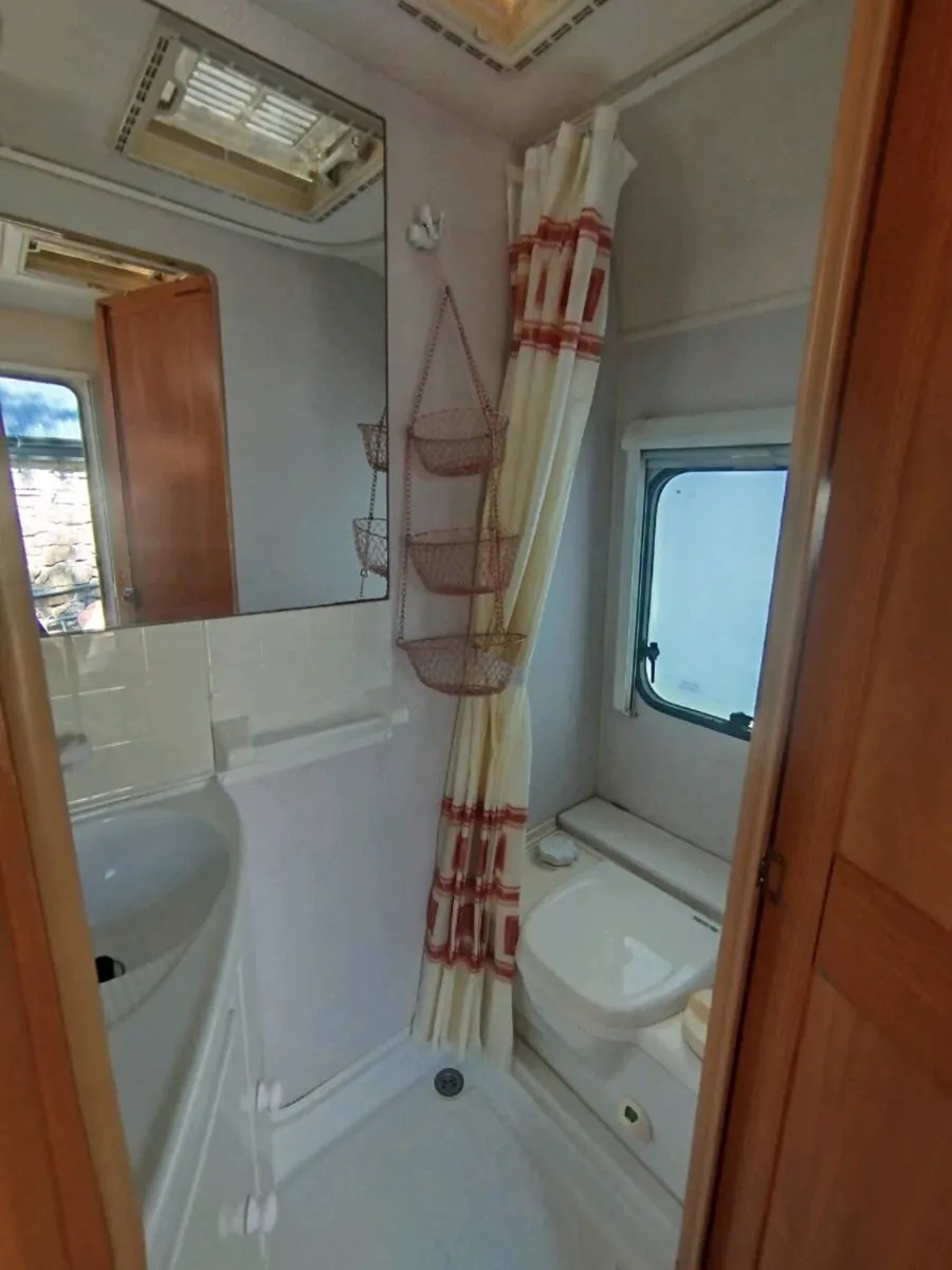 Caravan Swift 400 - Image 4