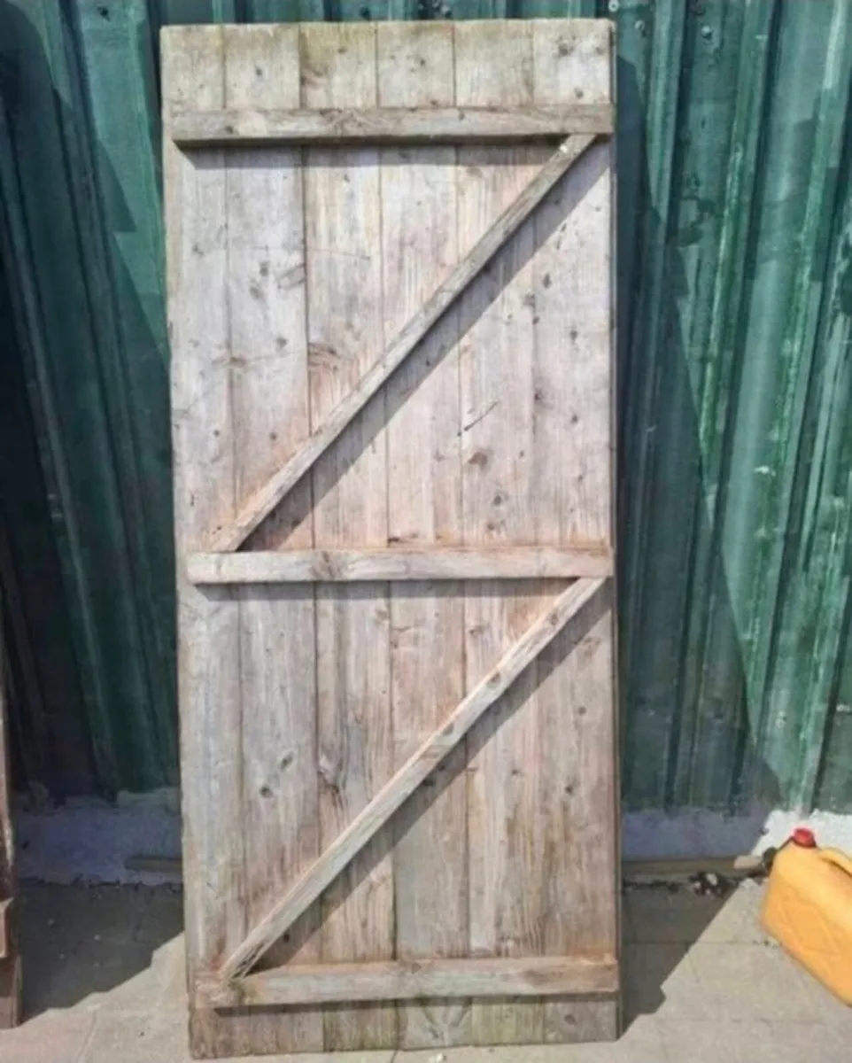 Wooden Side Gate - Image 4