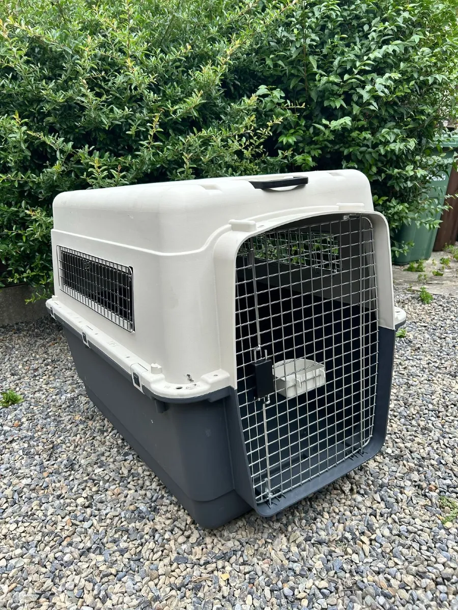 Pet crate - Image 1