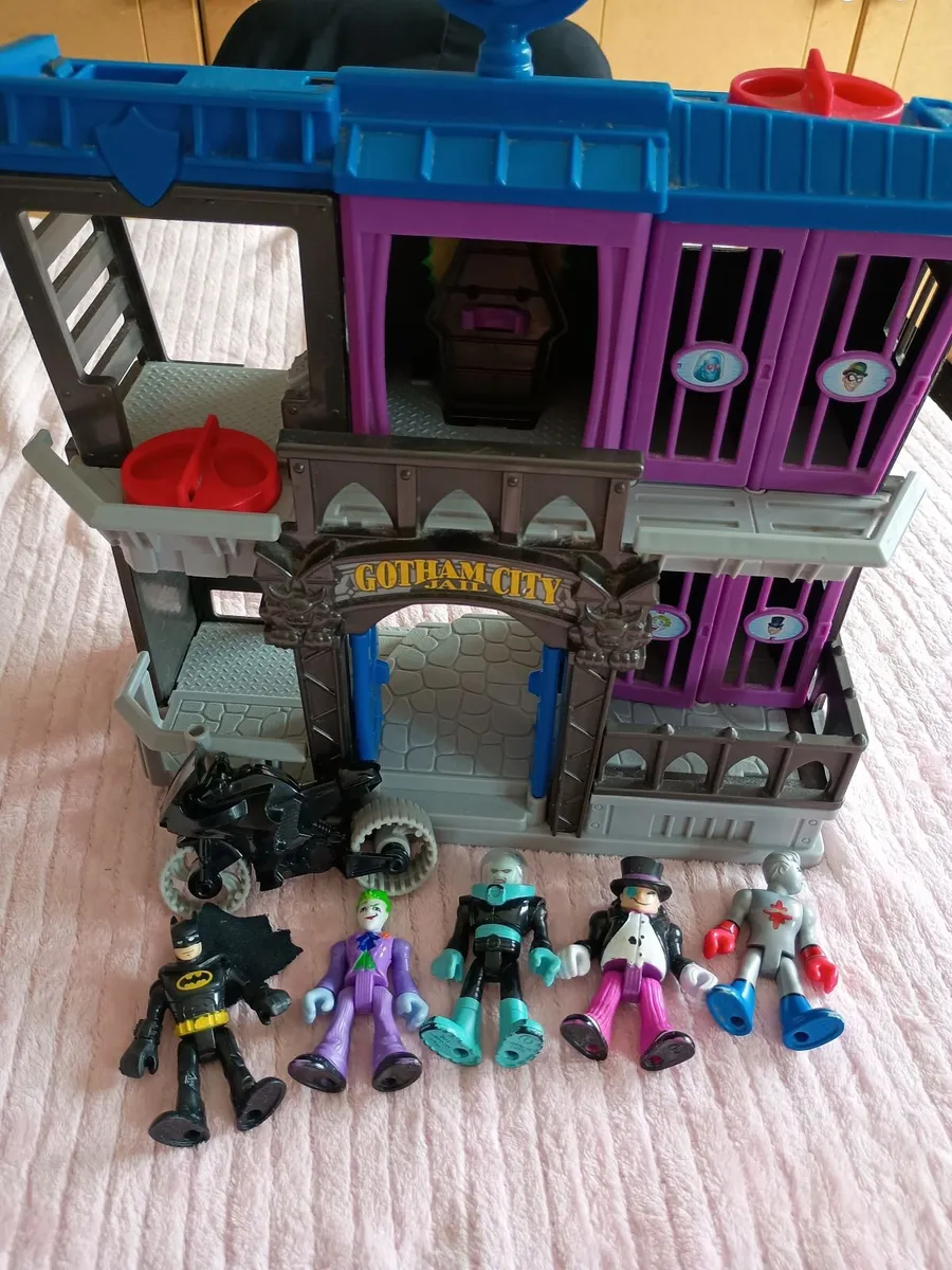 Toys - Image 2