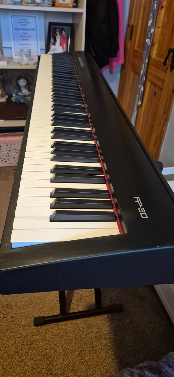 Roland FP30 Keyboard Piano - Image 3