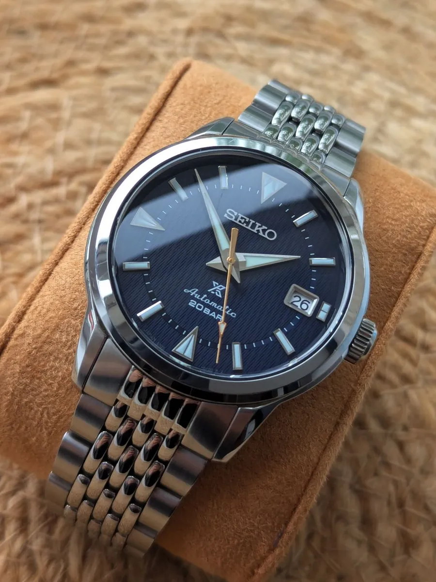 Seiko Prospex Alpinist SPB249J1 Deep Lake + extras - Image 1