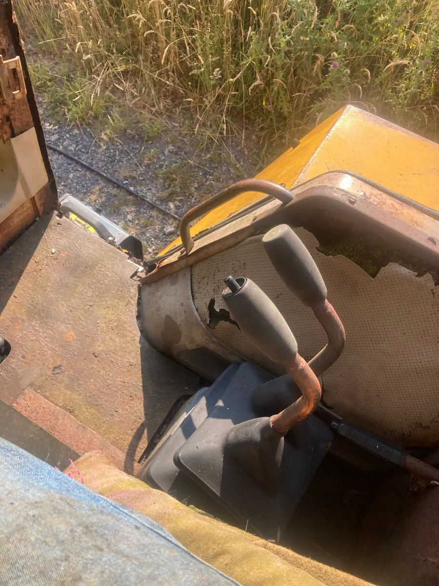 MASSEY HX - Image 4