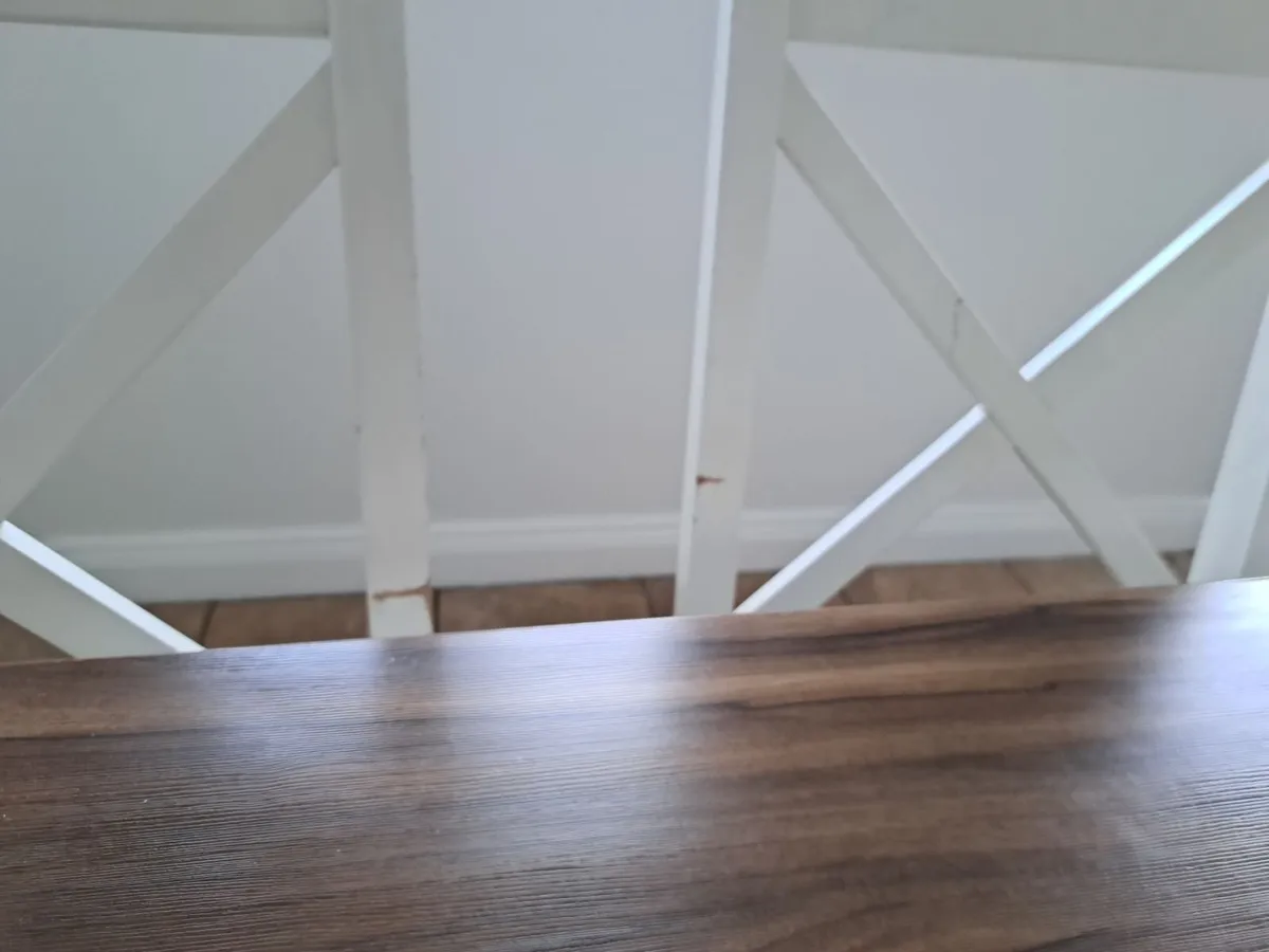 Kitchen table and chairs - Image 3