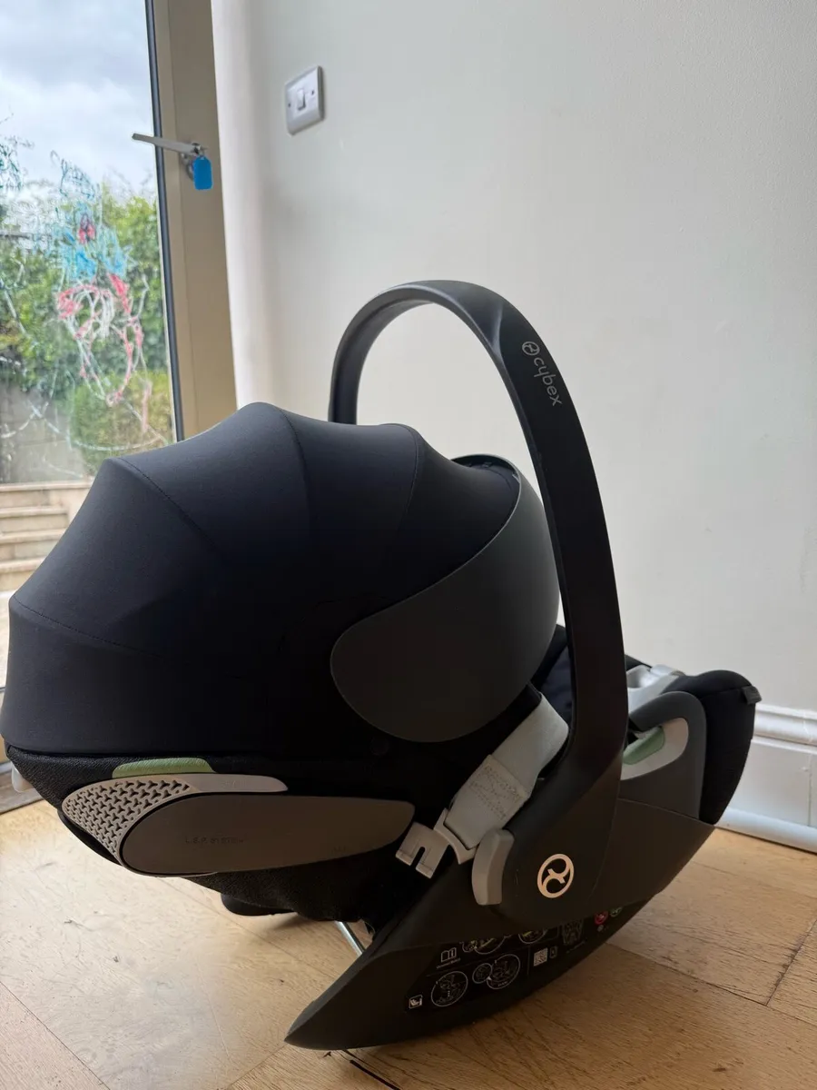 Cyber Cloud T infant car seat + modular base T - Image 1