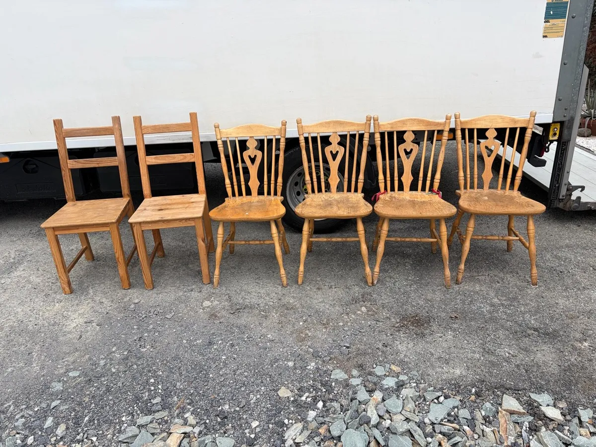wooden kitchen chairs €10 each - Image 2