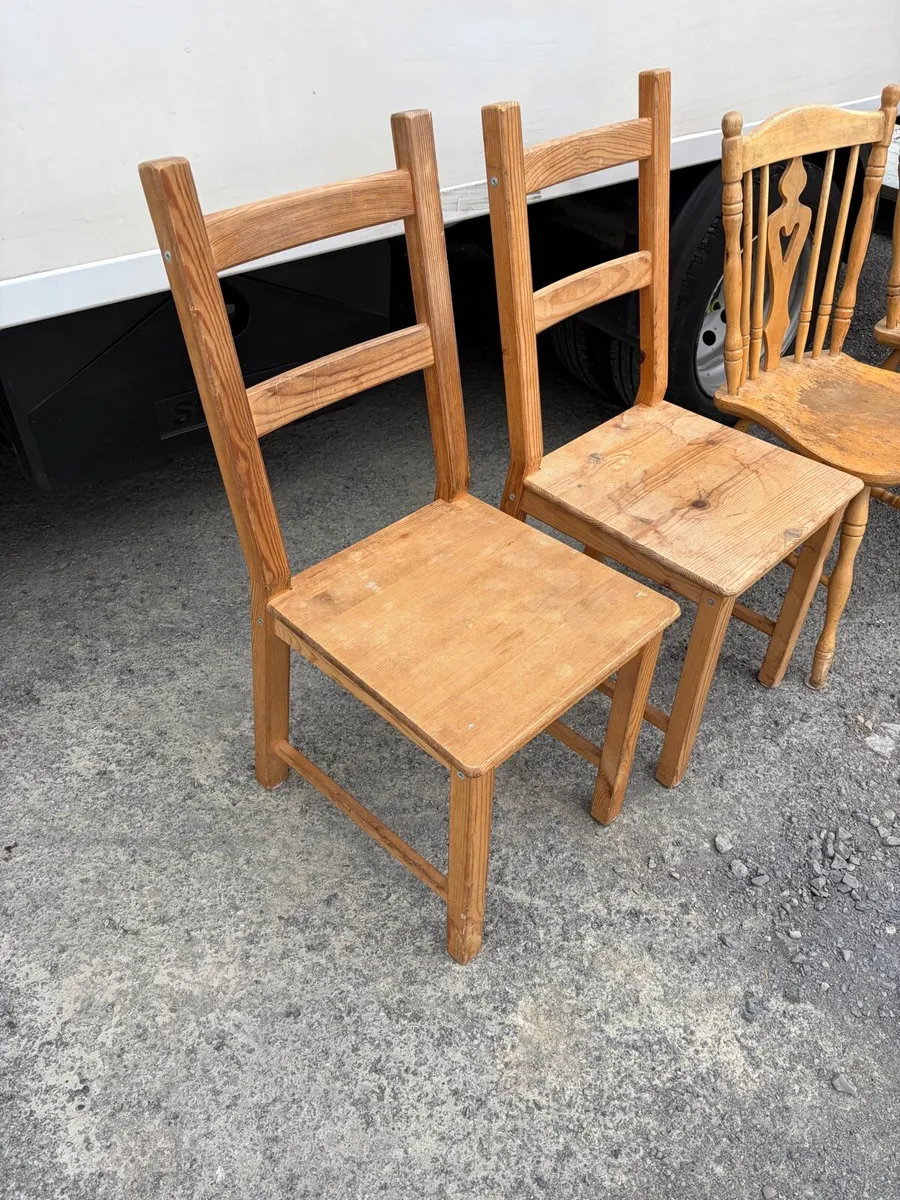 wooden kitchen chairs €10 each - Image 4