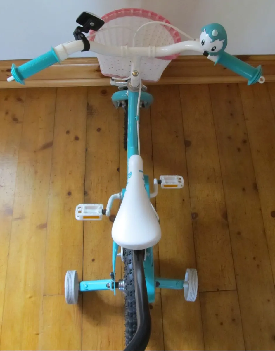 Childs bike Apollo 14 inch wheels - Image 3