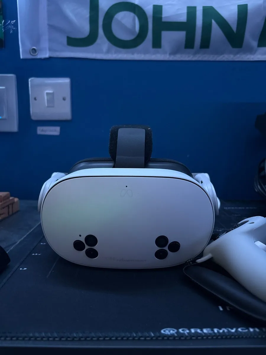 Meta Quest 3S VR Headset - Image 1