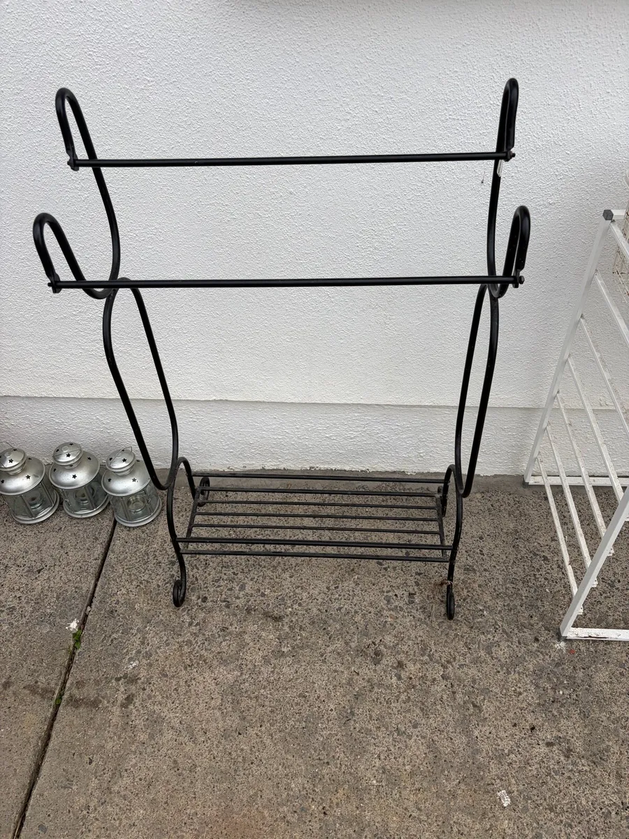 towel / clothes rack stand €35 new - Image 1